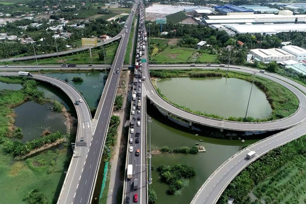 Đầu tư xây dựng khu đô thị, nhà ở